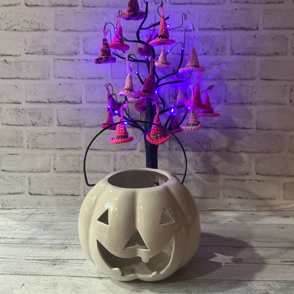 HALLOW HOME 9x6.5in Ceramic Crackled Pumpkin Bowl